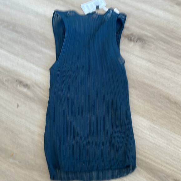 Simkhai Oakley Plisse Tank Color: CELESTIAL - Picture 8 of 9